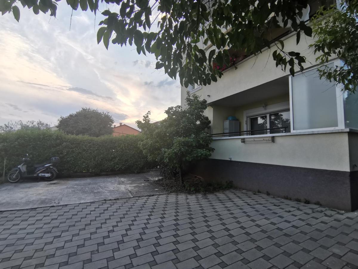 Nice Sunny Apartment Pula Dış mekan fotoğraf